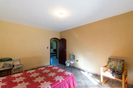 Casa à venda com 120m², 5 quartos e 4 vagas Casa à venda com 120m², 5 quartos e 4 vagasQuarto 4