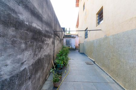 Casa à venda com 120m², 5 quartos e 4 vagas Casa à venda com 120m², 5 quartos e 4 vagasQuintal