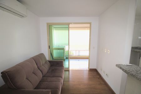 Apartamento para alugar com 45m², 1 quarto e 1 vagaSala / Cozinha