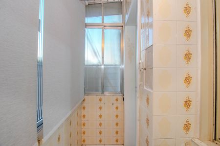 Apartamento para alugar com 48m², 2 quartos e sem vaga Apartamento para alugar com 48m², 2 quartos e sem vagaCozinha e Área de Serviço