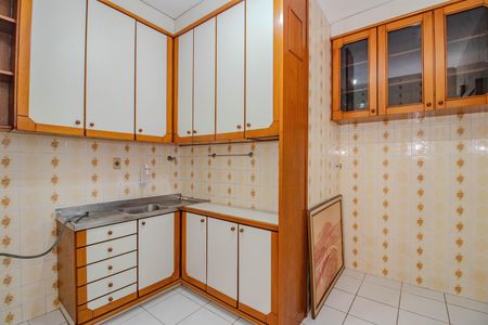 Apartamento para alugar com 48m², 2 quartos e sem vaga Apartamento para alugar com 48m², 2 quartos e sem vagaCozinha e Área de Serviço
