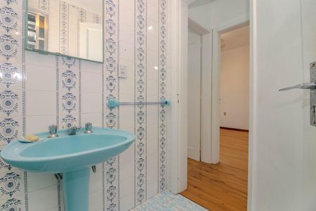 Apartamento para alugar com 48m², 2 quartos e sem vaga Apartamento para alugar com 48m², 2 quartos e sem vagaBanheiro