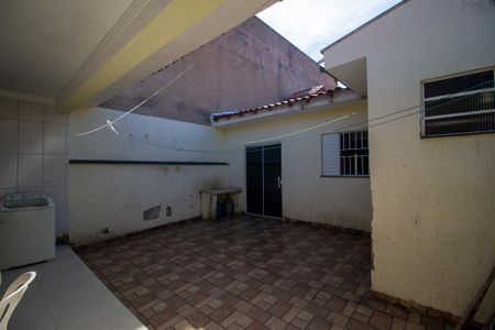 Casa para alugar com 109m², 3 quartos e 2 vagas Casa para alugar com 109m², 3 quartos e 2 vagasQuintal