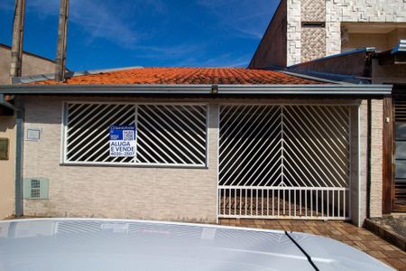 Casa para alugar com 109m², 3 quartos e 2 vagas Casa para alugar com 109m², 3 quartos e 2 vagasFachada