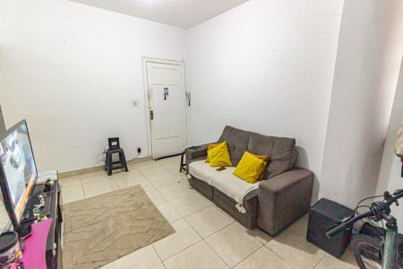 Apartamento à venda com 52m², 1 quarto e sem vaga Apartamento à venda com 52m², 1 quarto e sem vagaSala