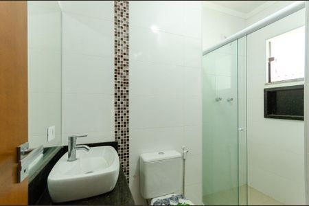 Casa à venda com 165m², 3 quartos e 2 vagas Casa à venda com 165m², 3 quartos e 2 vagasSuíte 2 - Banheiro