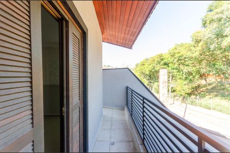 Casa à venda com 165m², 3 quartos e 2 vagas Casa à venda com 165m², 3 quartos e 2 vagasSuíte 3 - Sacada