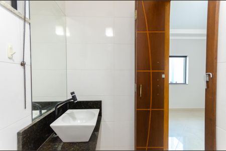 Casa à venda com 165m², 3 quartos e 2 vagas Casa à venda com 165m², 3 quartos e 2 vagasLavabo