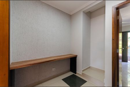 Corredor de casa à venda com 3 quartos, 165m² em Jardim Libano, São Paulo