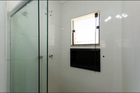 Casa à venda com 165m², 3 quartos e 2 vagas Casa à venda com 165m², 3 quartos e 2 vagasSuíte 2 - Banheiro