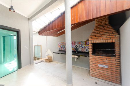 Casa à venda com 165m², 3 quartos e 2 vagas Casa à venda com 165m², 3 quartos e 2 vagasChurrasqueira