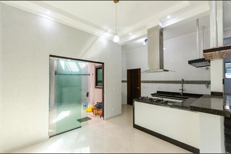 Casa à venda com 165m², 3 quartos e 2 vagas Casa à venda com 165m², 3 quartos e 2 vagasCozinha