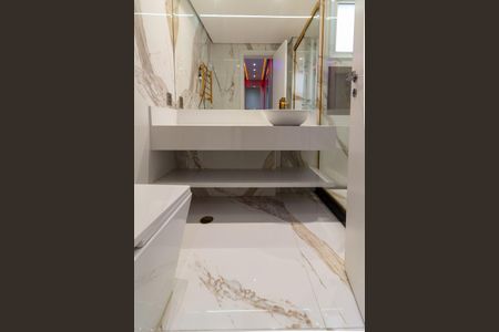 Apartamento para alugar com 133m², 3 quartos e 2 vagas Apartamento para alugar com 133m², 3 quartos e 2 vagasBanheiro Suíte