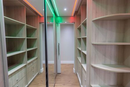 Apartamento para alugar com 133m², 3 quartos e 2 vagas Apartamento para alugar com 133m², 3 quartos e 2 vagasQuarto 1 - Suíte