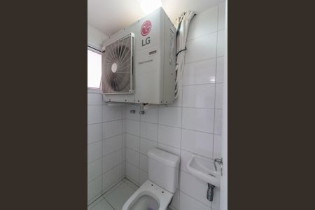 Apartamento para alugar com 133m², 3 quartos e 2 vagas Apartamento para alugar com 133m², 3 quartos e 2 vagasBanheiro de Serviço