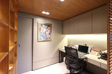 Apartamento à venda com 124m², 3 quartos e 2 vagasEscritório 