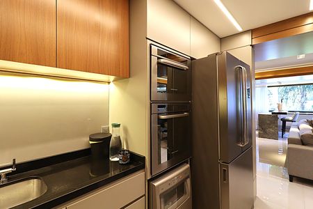 Apartamento à venda com 124m², 3 quartos e 2 vagasCozinha