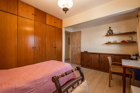 Apartamento à venda com 161m², 4 quartos e 1 vagaQuarto 2