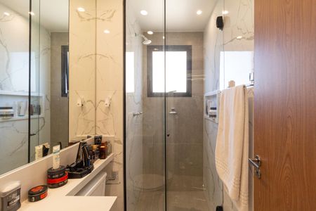 Apartamento à venda com 55m², 2 quartos e 1 vaga Apartamento à venda com 55m², 2 quartos e 1 vagaBanheiro