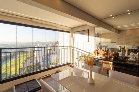 Sacada de apartamento à venda com 2 quartos, 55m² em São Pedro, Osasco