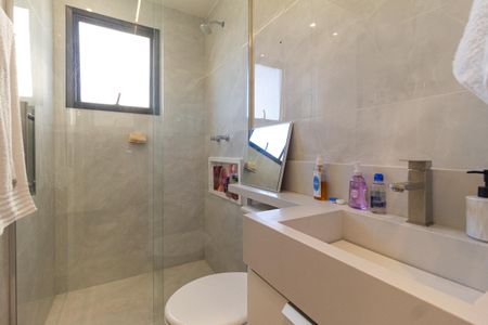 Apartamento à venda com 55m², 2 quartos e 1 vaga Apartamento à venda com 55m², 2 quartos e 1 vagaBanheiro da suíte