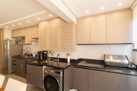 Apartamento à venda com 55m², 2 quartos e 1 vaga Apartamento à venda com 55m², 2 quartos e 1 vagaCozinha e área de serviço