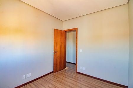 Apartamento à venda com 107m², 3 quartos e 2 vagasQuarto 2