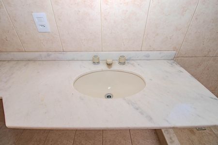 Apartamento à venda com 107m², 3 quartos e 2 vagasBanheiro Social