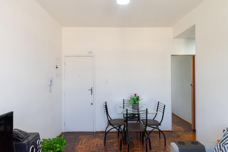 Sala de apartamento para alugar com 2 quartos, 59m² em Cambuci, São Paulo