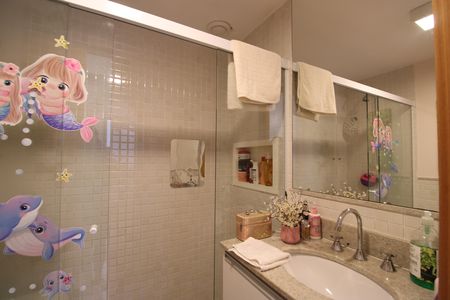 Apartamento à venda com 112m², 3 quartos e 2 vagasBanheiro da suíte 1