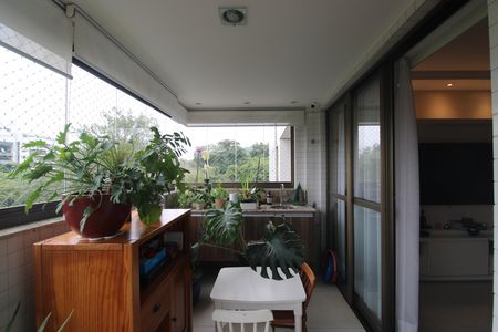 Apartamento à venda com 112m², 3 quartos e 2 vagasSala - Varanda
