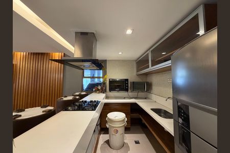Apartamento à venda com 112m², 3 quartos e 2 vagas Apartamento à venda com 112m², 3 quartos e 2 vagasÁrea comum - Salão de festas
