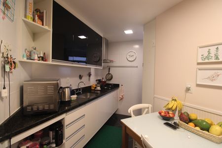 Apartamento à venda com 112m², 3 quartos e 2 vagasCozinha