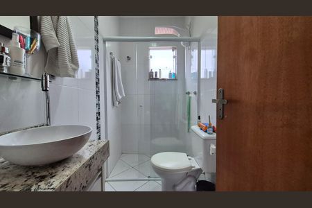 Casa à venda com 151m², 3 quartos e 4 vagas Casa à venda com 151m², 3 quartos e 4 vagasBanheiro da suíte