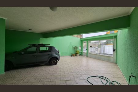 Casa à venda com 151m², 3 quartos e 4 vagas Casa à venda com 151m², 3 quartos e 4 vagasGaragem
