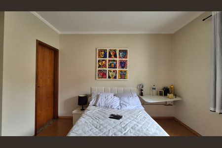 Casa à venda com 151m², 3 quartos e 4 vagas Casa à venda com 151m², 3 quartos e 4 vagasSuíte