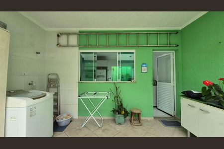 Casa à venda com 151m², 3 quartos e 4 vagas Casa à venda com 151m², 3 quartos e 4 vagasÁrea de serviço