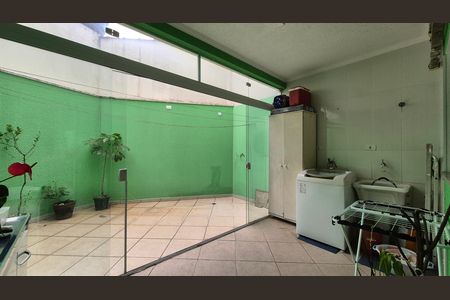 Casa à venda com 151m², 3 quartos e 4 vagas Casa à venda com 151m², 3 quartos e 4 vagasÁrea de serviço