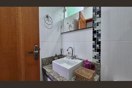 Casa à venda com 151m², 3 quartos e 4 vagas Casa à venda com 151m², 3 quartos e 4 vagasLavabo