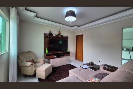 Casa à venda com 151m², 3 quartos e 4 vagas Casa à venda com 151m², 3 quartos e 4 vagasSala