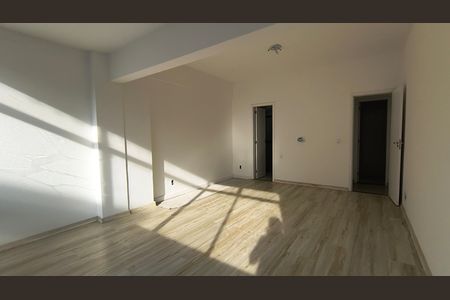 Apartamento à venda com 180m², 3 quartos e 2 vagas Apartamento à venda com 180m², 3 quartos e 2 vagasSuíte