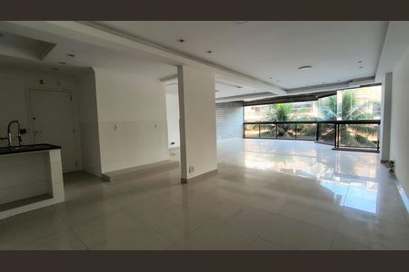 Apartamento à venda com 180m², 3 quartos e 2 vagas Apartamento à venda com 180m², 3 quartos e 2 vagasSala