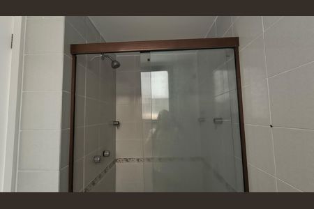 Apartamento à venda com 180m², 3 quartos e 2 vagas Apartamento à venda com 180m², 3 quartos e 2 vagasBanheiro Social