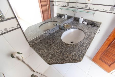 Apartamento à venda com 120m², 3 quartos e sem vaga