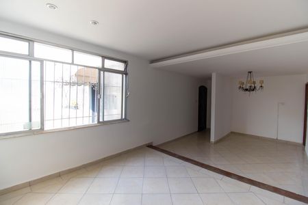 Apartamento à venda com 120m², 3 quartos e sem vaga