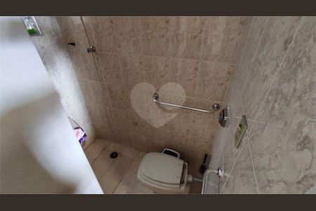Casa à venda com 188m², 3 quartos e 2 vagas