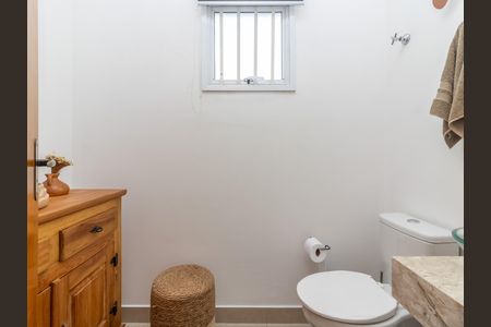 Casa à venda com 125m², 3 quartos e 3 vagasBanheiro 