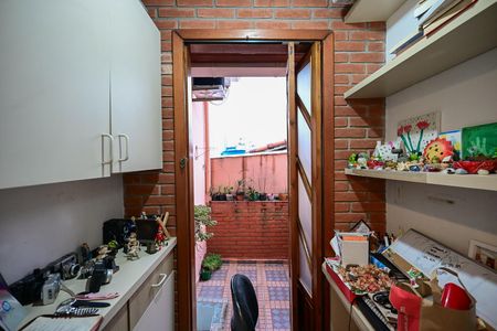 Casa de condomínio à venda com 100m², 3 quartos e 1 vagaEscritório