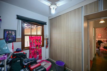 Casa de condomínio à venda com 100m², 3 quartos e 1 vagaQuarto 2