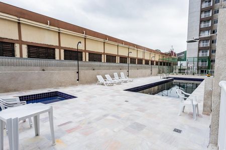 Apartamento à venda com 38m², 2 quartos e 1 vaga Apartamento à venda com 38m², 2 quartos e 1 vagaÁrea comum - Piscina